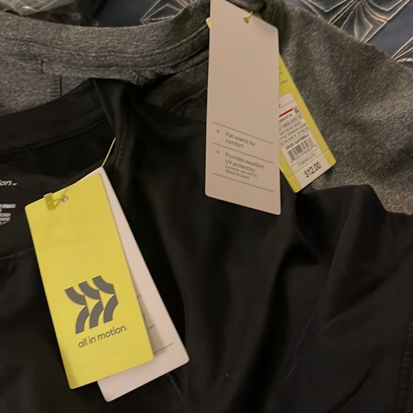 Set of 2 All In T-shirts - black / gray sz S short sleeve - Picture 5 of 5